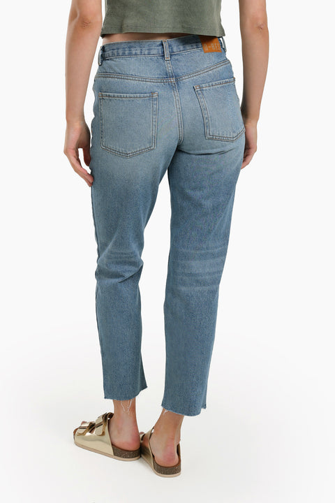 Unfinished Hem Ripped Jeans